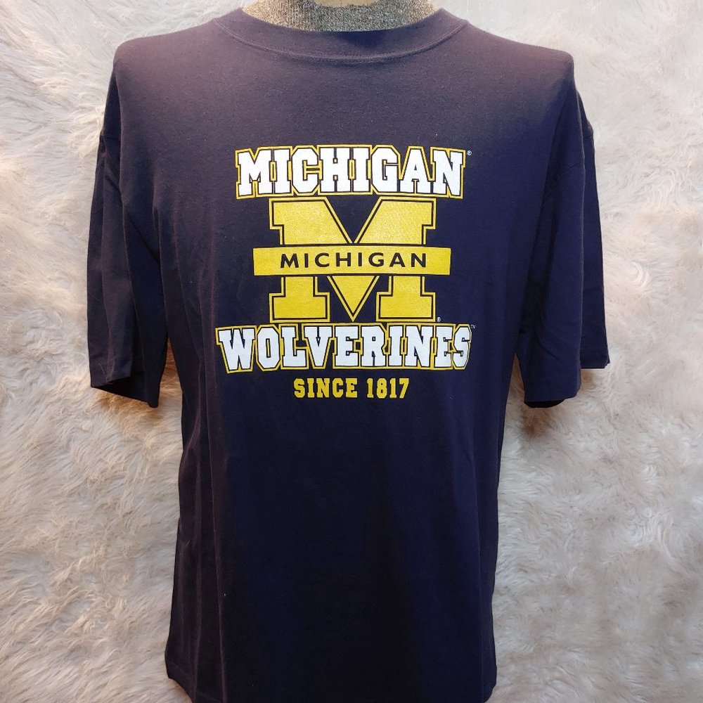 NCAA Michigan Wolverines Men's Blue Graphic T-shirt Size M